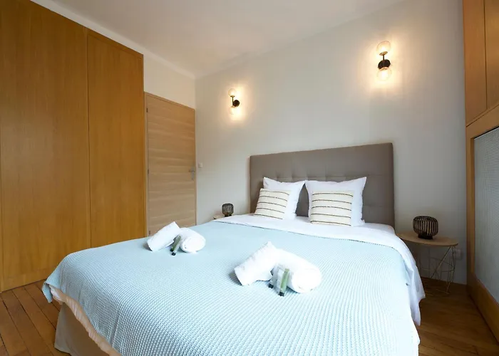 Cia - Champs Elysees Matignon