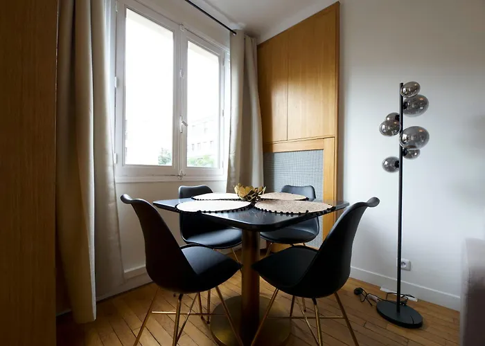 Cia - Champs Elysees Matignon *